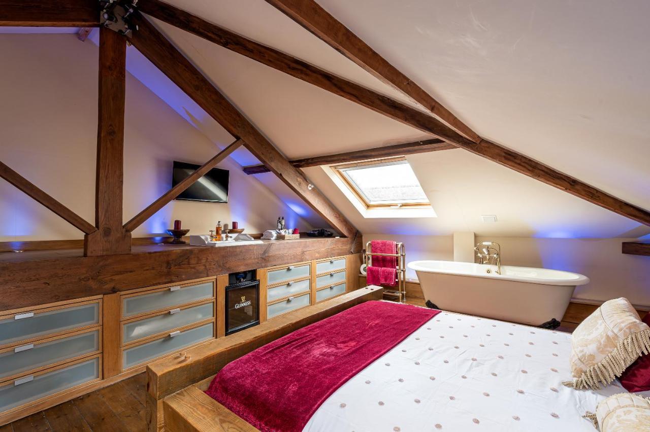 Crookback House Apartment Йорк Екстериор снимка