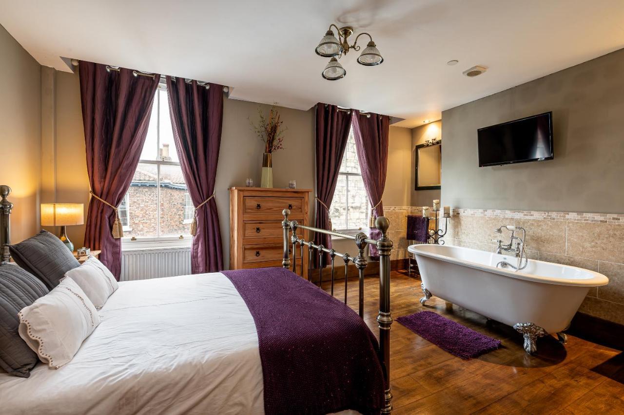 Crookback House Apartment Йорк Екстериор снимка