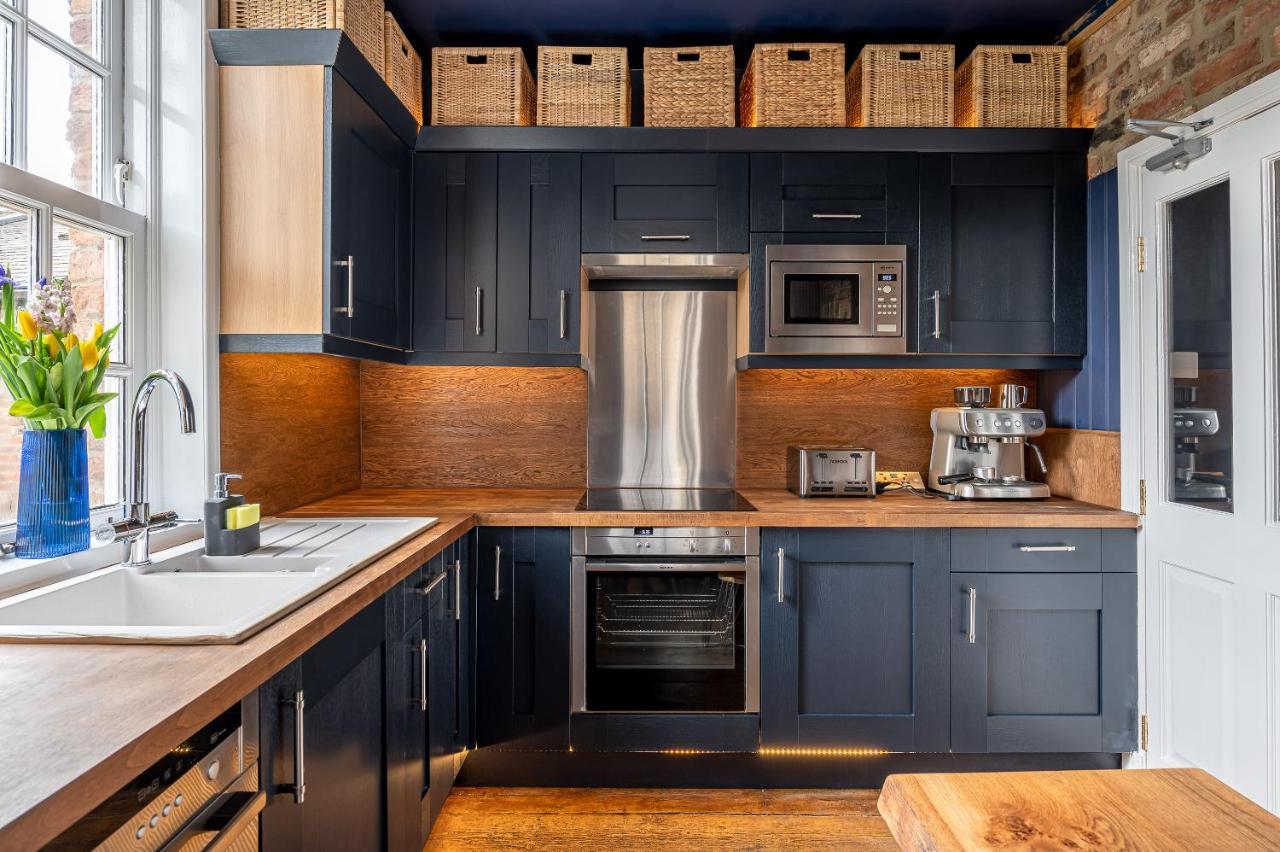 Crookback House Apartment Йорк Екстериор снимка